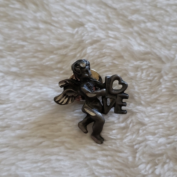 Vintage valentines pins - Picture 6 of 7